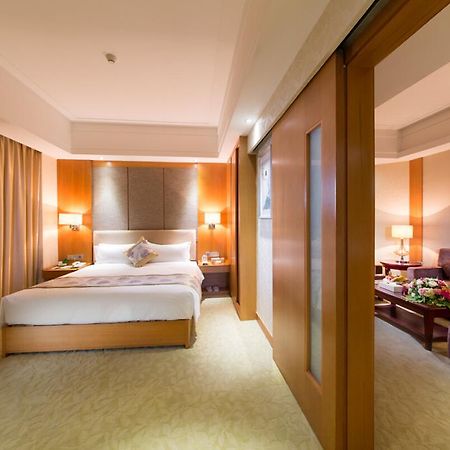 The Grand Plaza Hotel Цзиан Екстериор снимка
