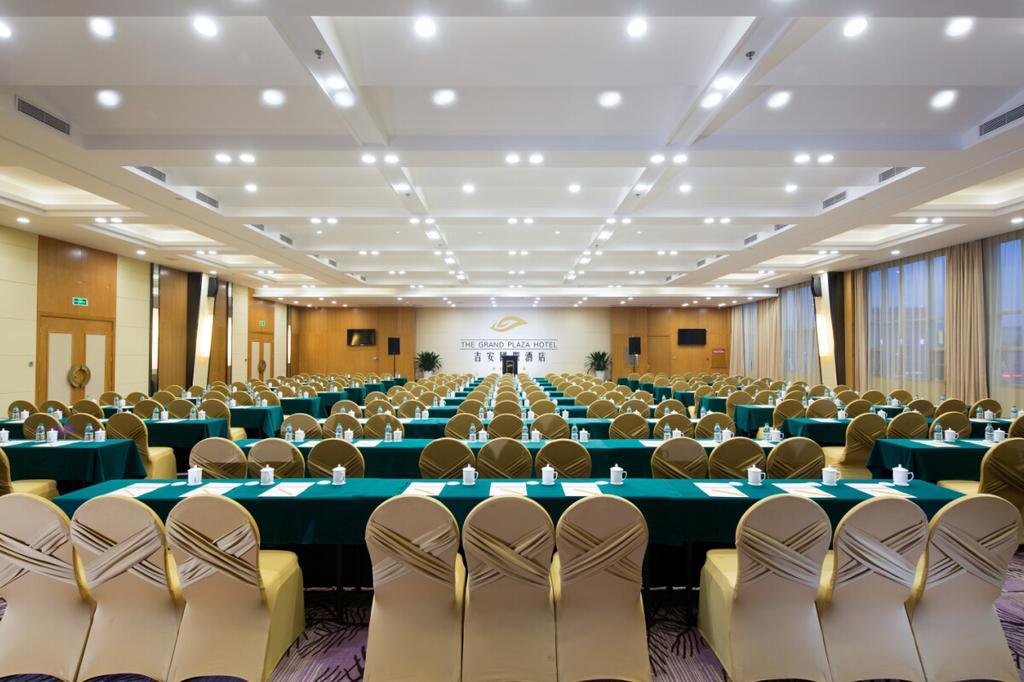 The Grand Plaza Hotel Цзиан Екстериор снимка