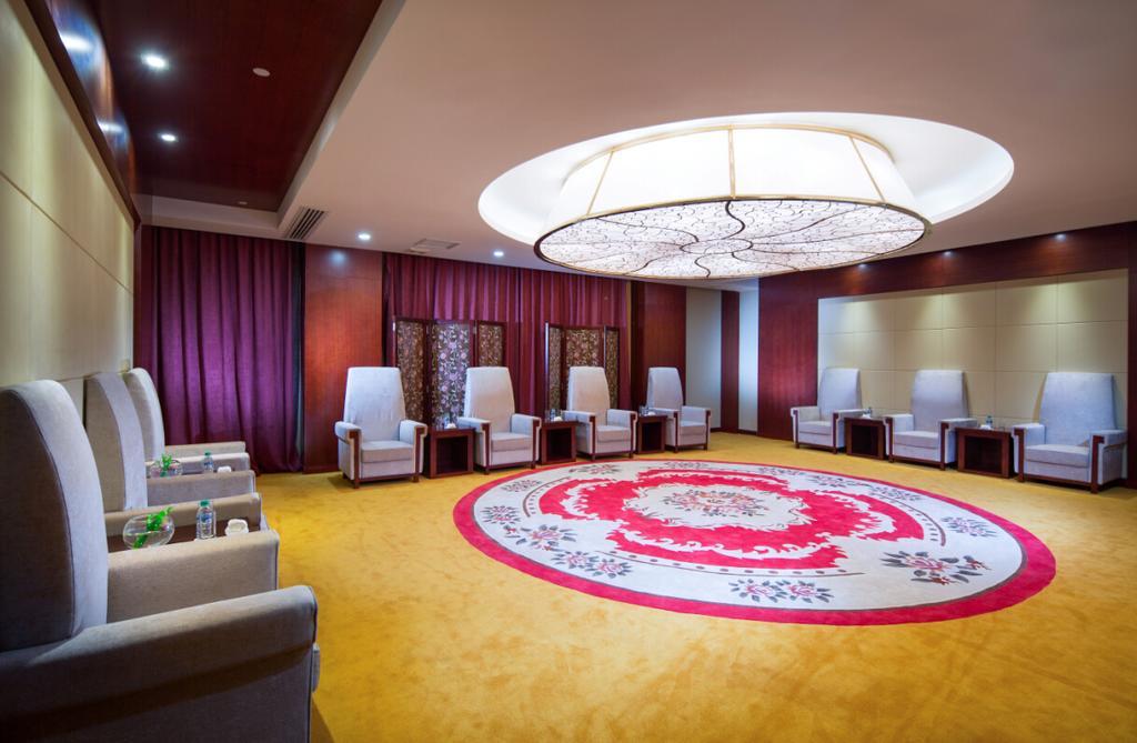 The Grand Plaza Hotel Цзиан Екстериор снимка