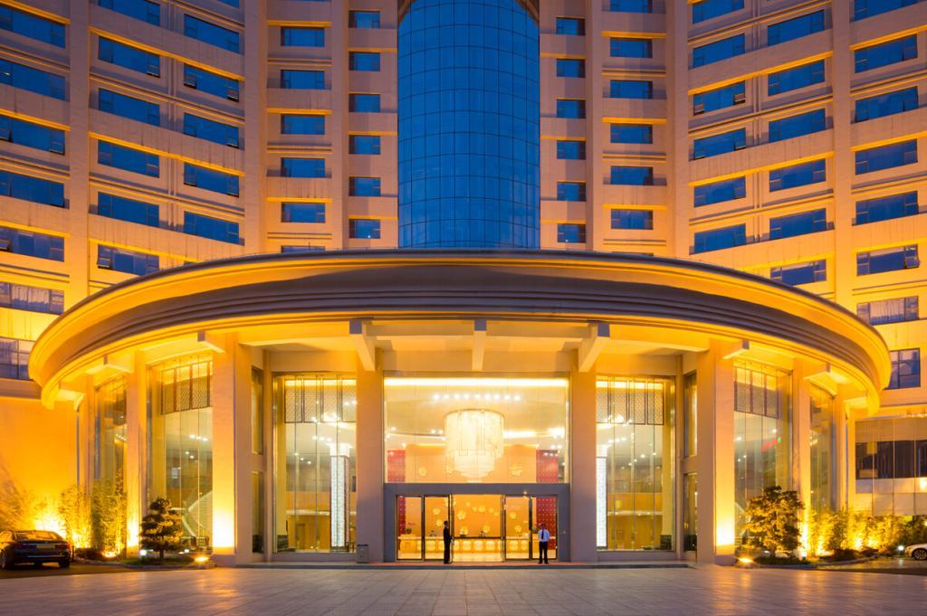The Grand Plaza Hotel Цзиан Екстериор снимка