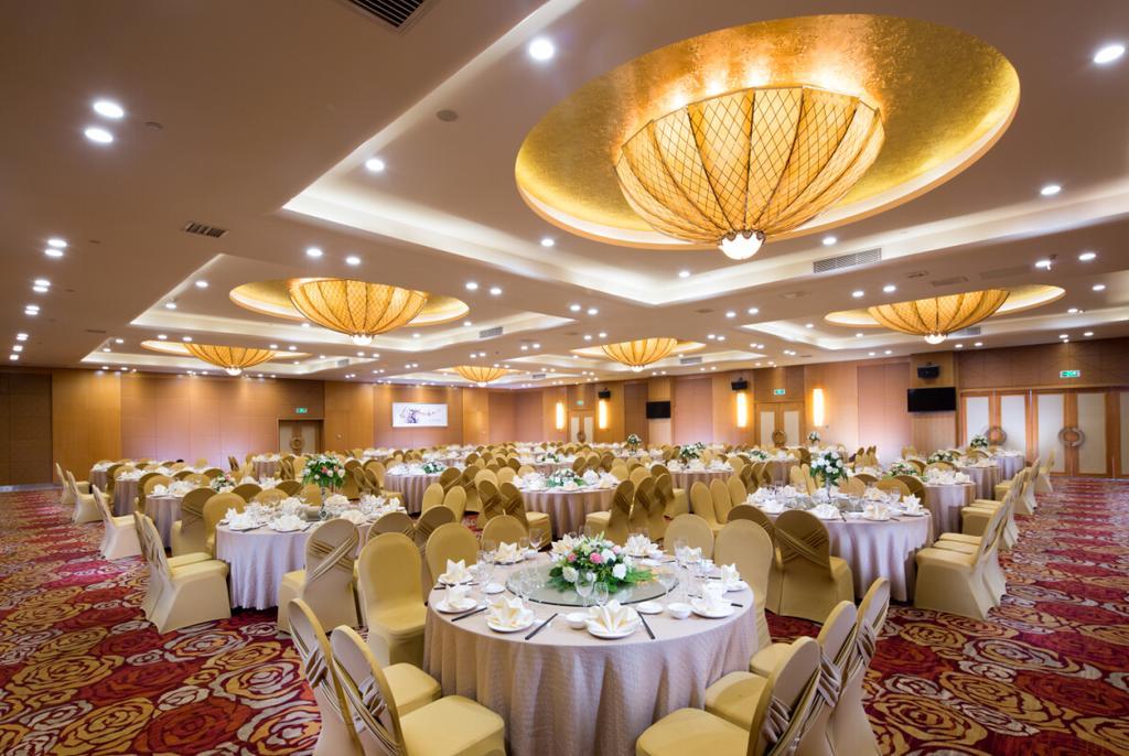 The Grand Plaza Hotel Цзиан Екстериор снимка